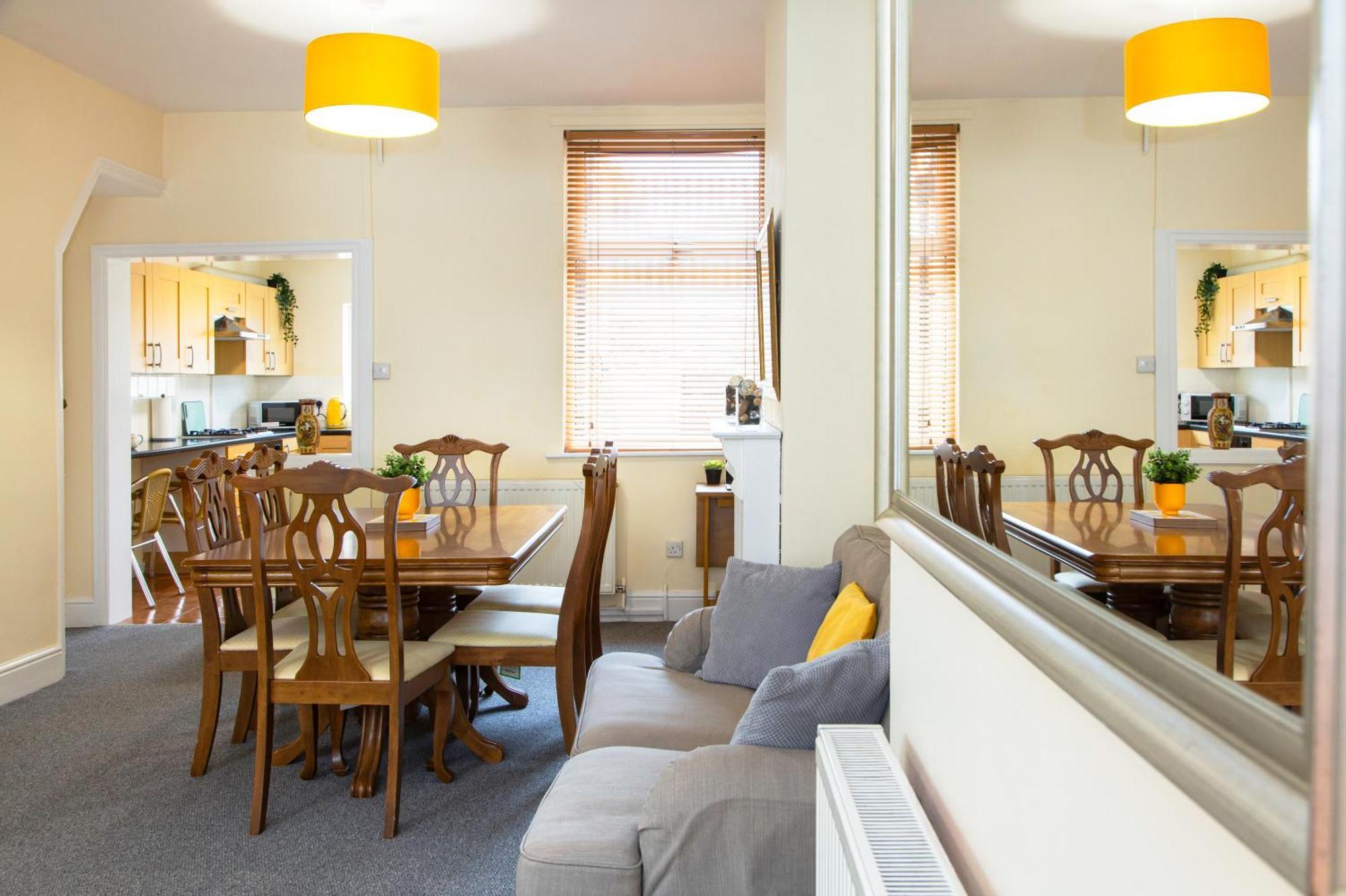 Newly Launched 3 Bedroom House With Free Parking Litherland Esterno foto