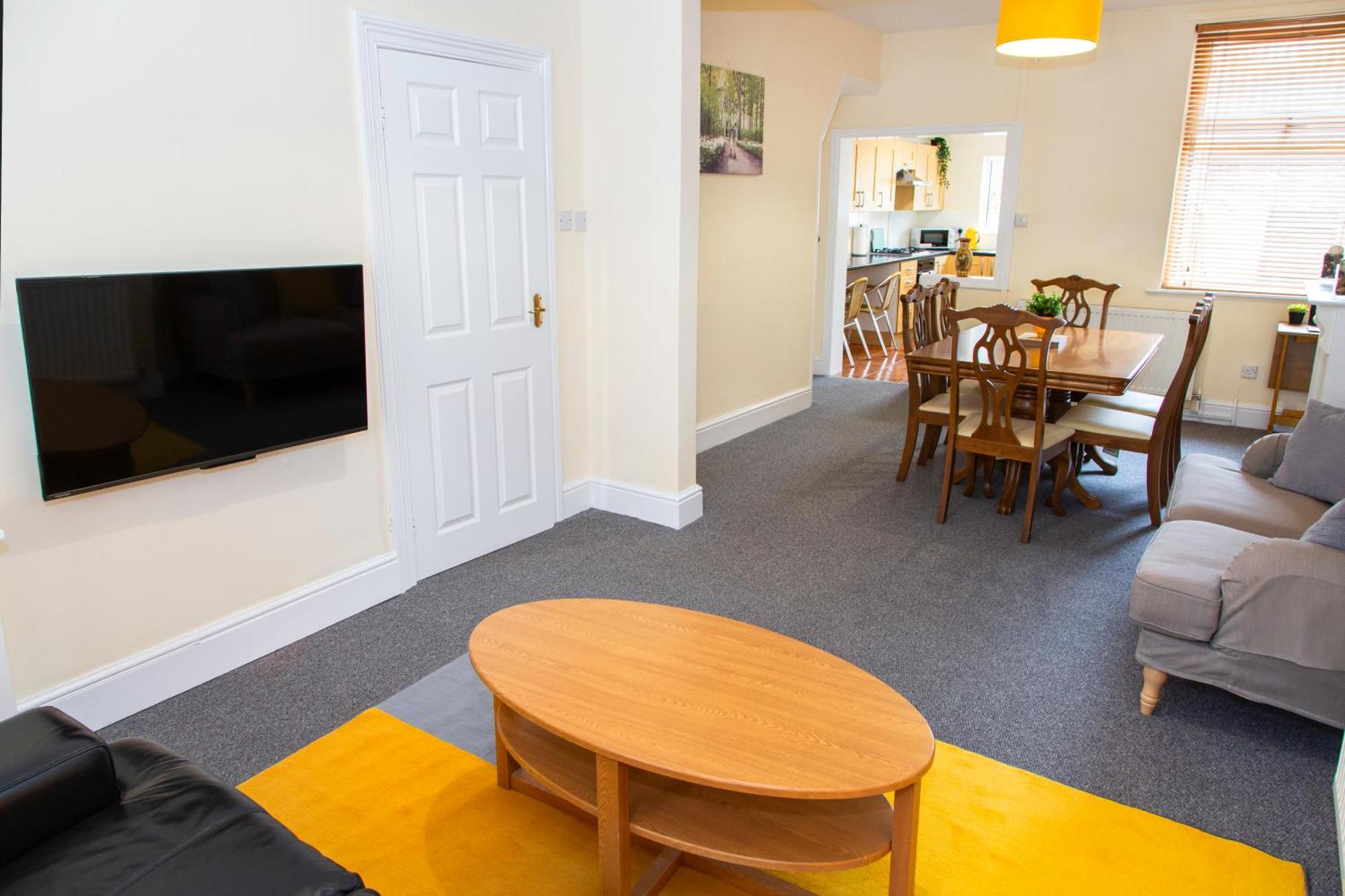 Newly Launched 3 Bedroom House With Free Parking Litherland Esterno foto