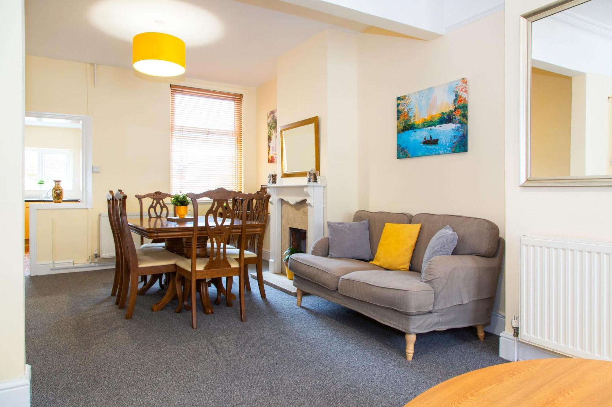 Newly Launched 3 Bedroom House With Free Parking Litherland Esterno foto