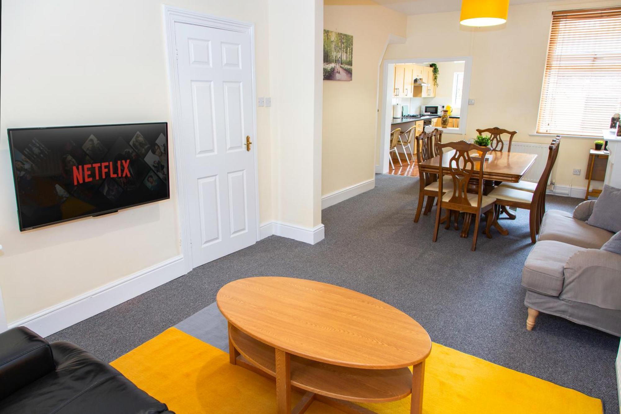 Newly Launched 3 Bedroom House With Free Parking Litherland Esterno foto