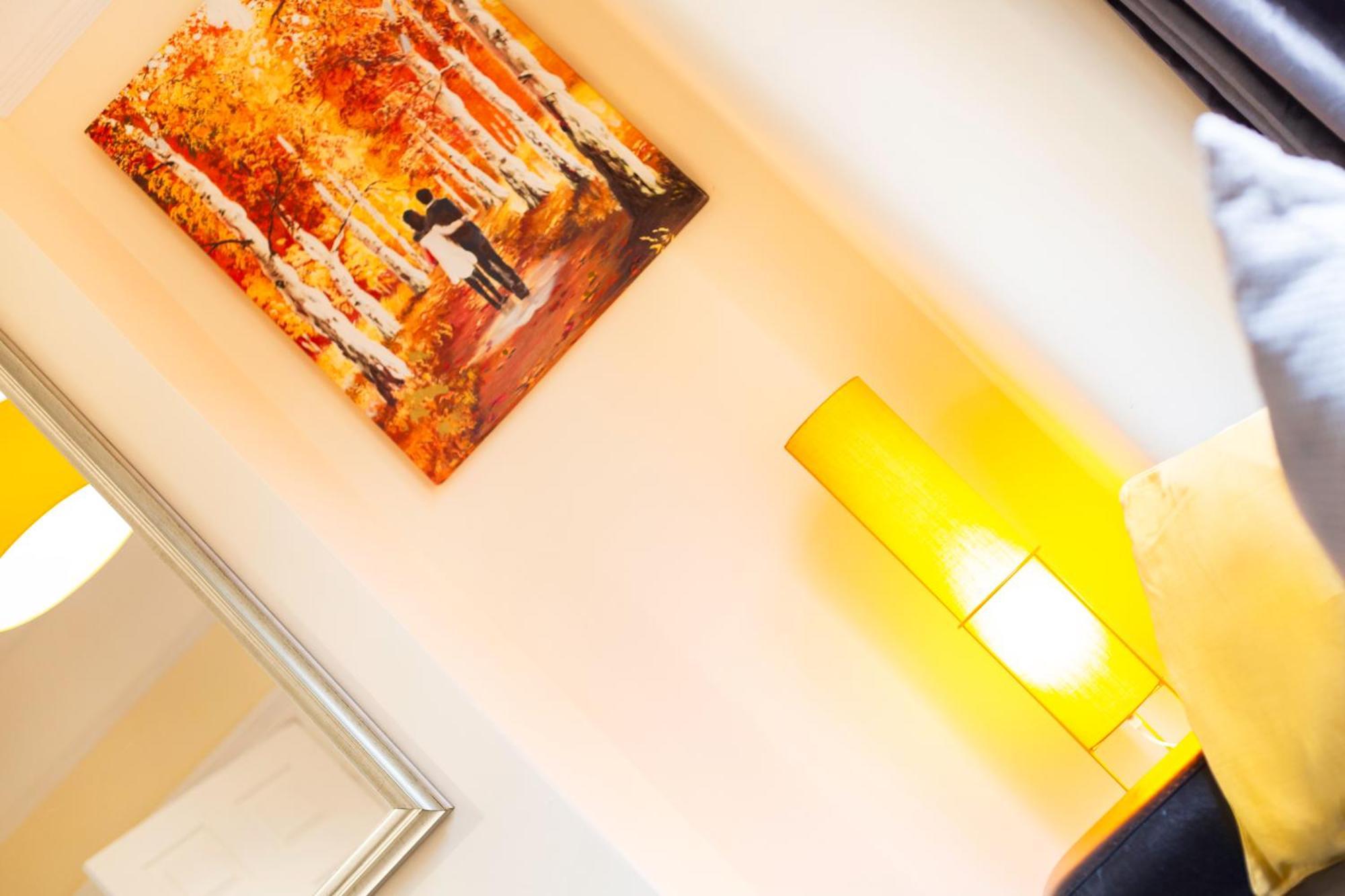 Newly Launched 3 Bedroom House With Free Parking Litherland Esterno foto