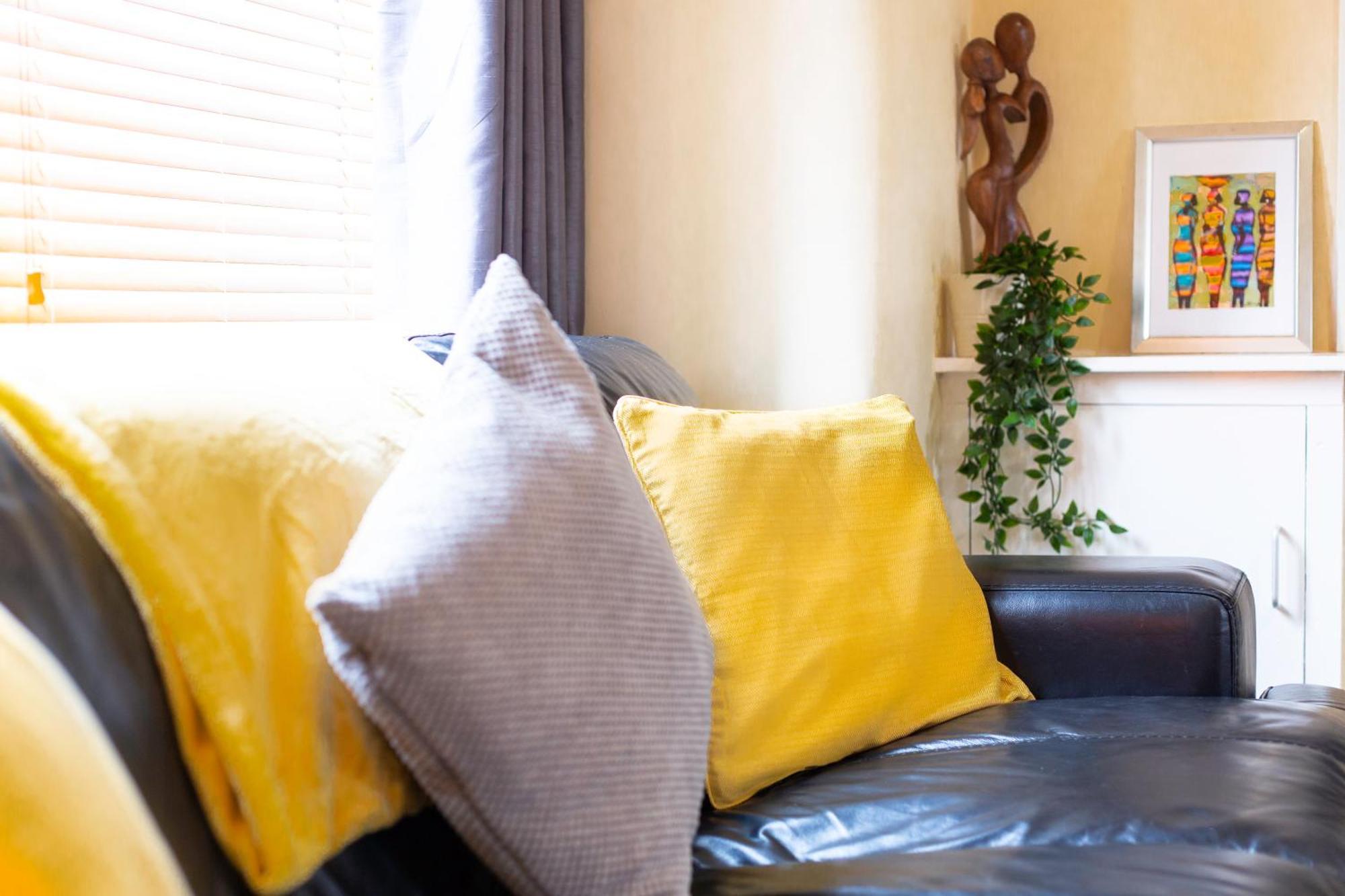 Newly Launched 3 Bedroom House With Free Parking Litherland Esterno foto