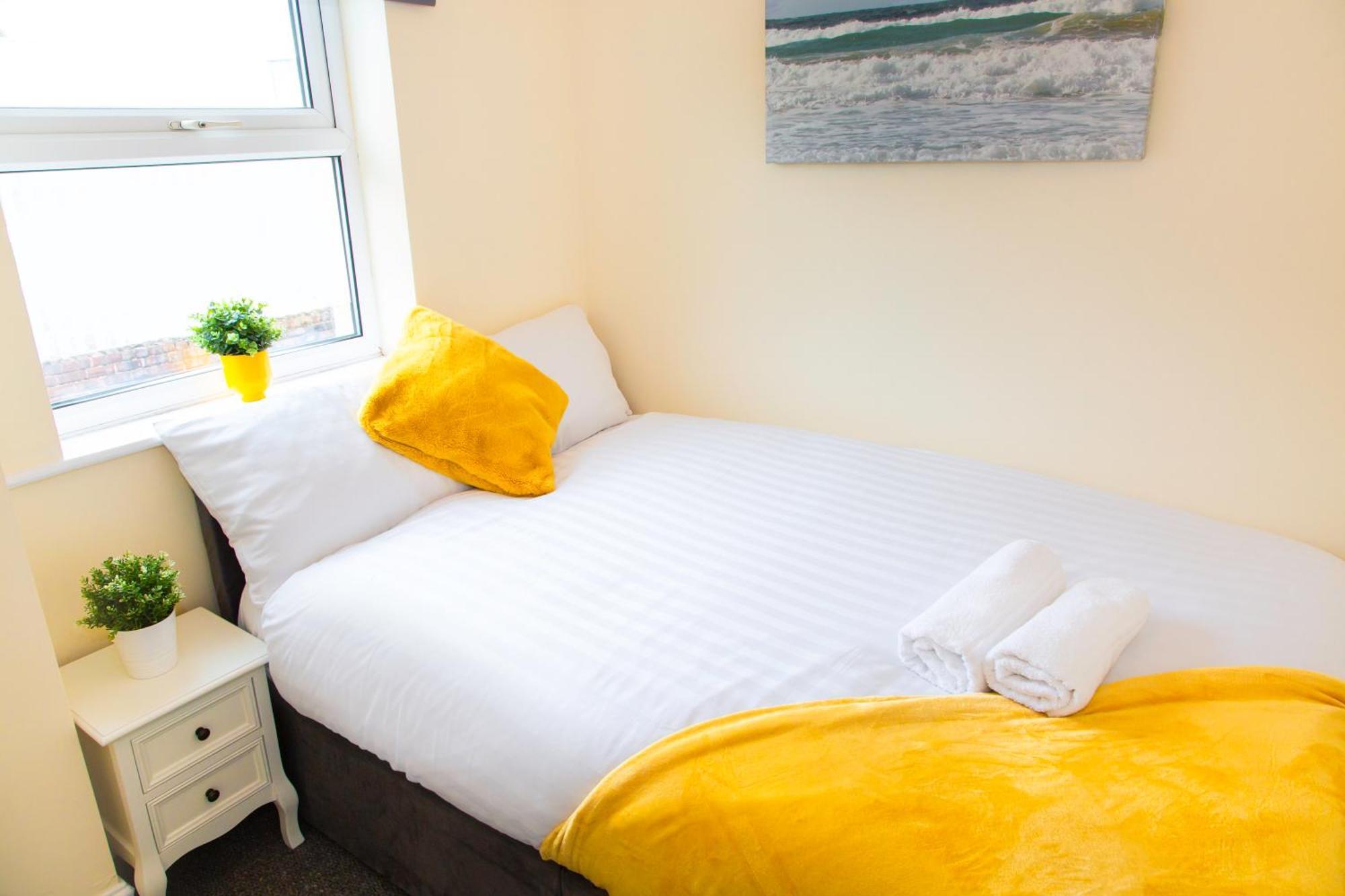 Newly Launched 3 Bedroom House With Free Parking Litherland Esterno foto